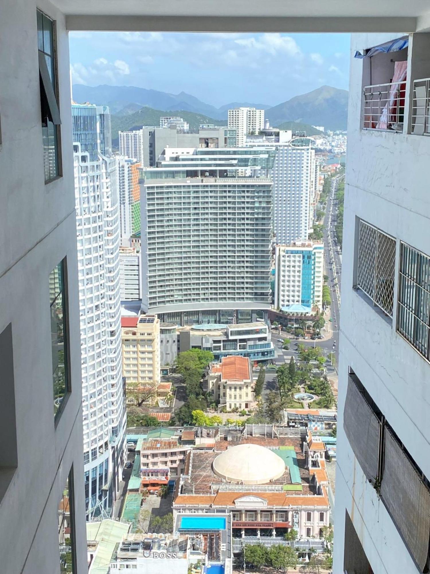 Infinity Sea View Apartment Nha Trang Exterior photo