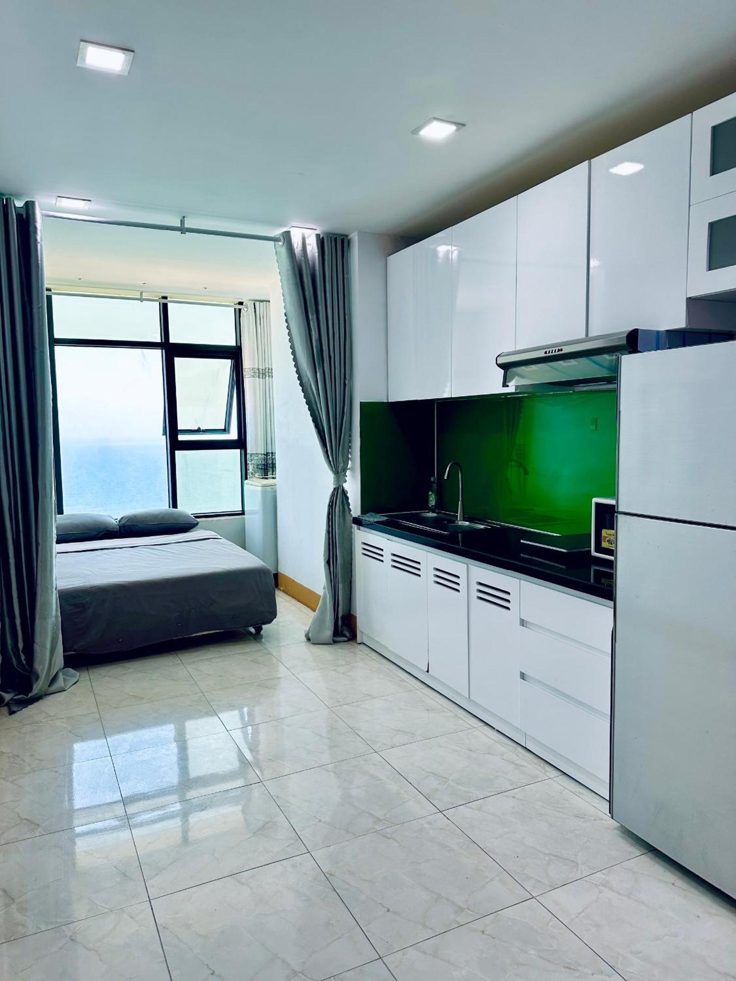 Infinity Sea View Apartment Nha Trang Exterior photo