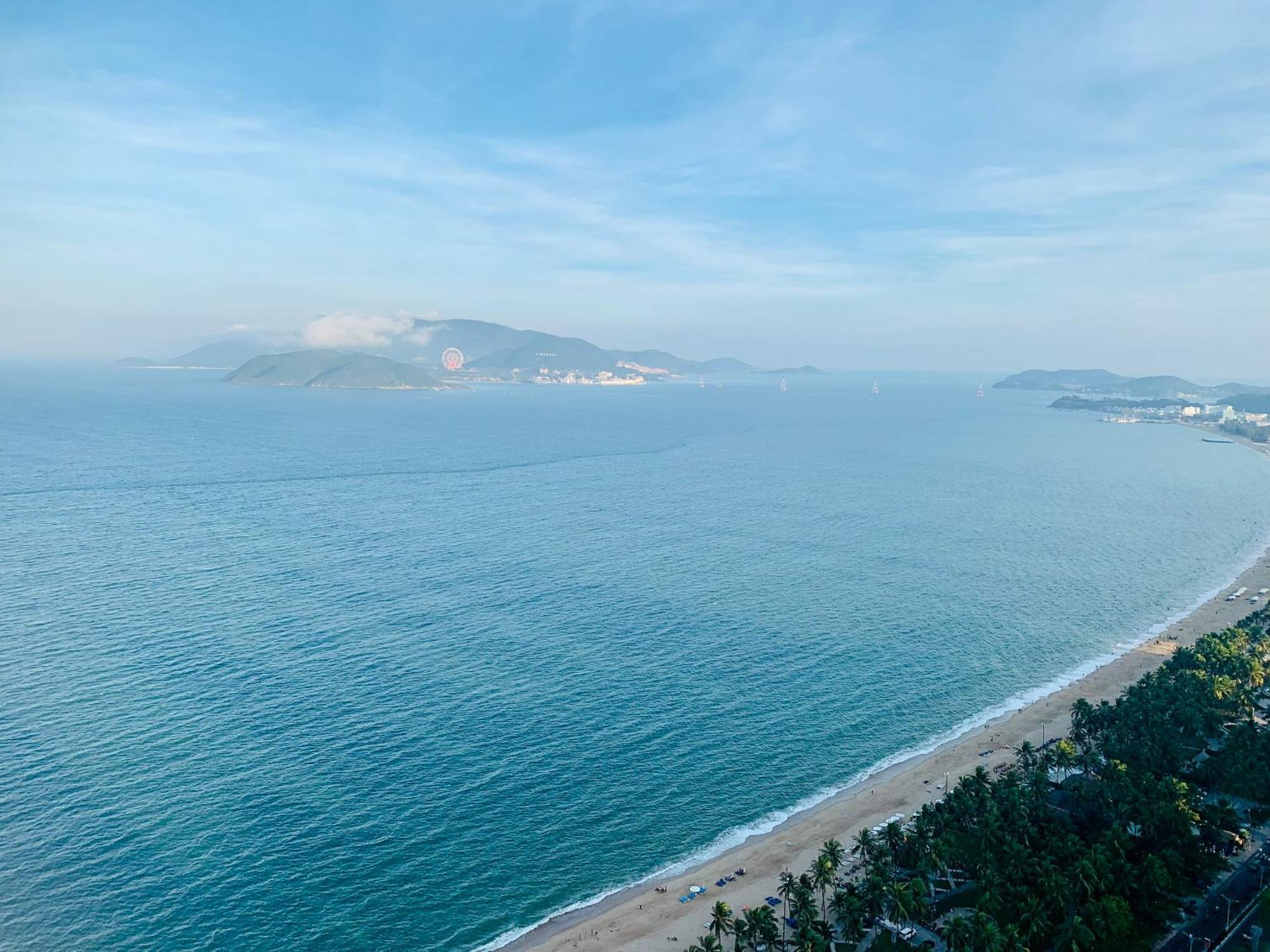 Infinity Sea View Apartment Nha Trang Exterior photo
